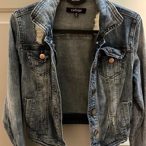 Crop denim jacket-waist length